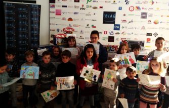 Más de 200 niños participan en el Concurso Infantil de Felicitación Navideña organizado por IBIAE